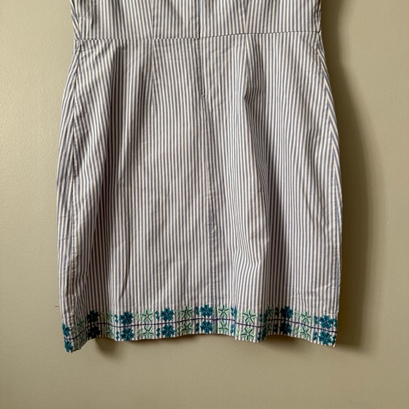 Vineyard Vines Pop Embroidered Hydrangea Stretch Shift Dress - Picture 7 of 8